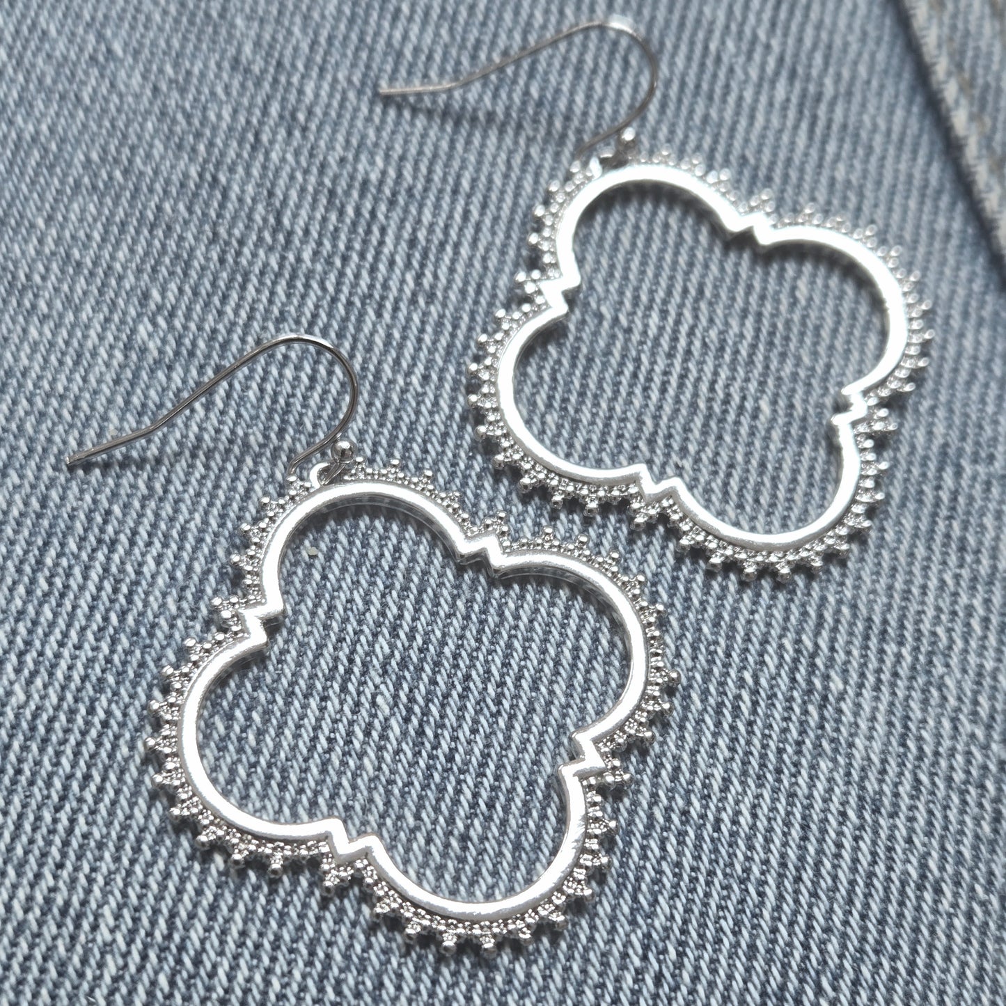 E1270 VER4166 Clover Drop Dangle Earrings