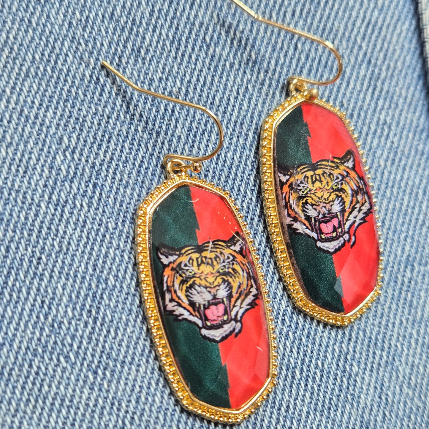 E1287 VER5295 Tiger Design Drop Dangle Earrings