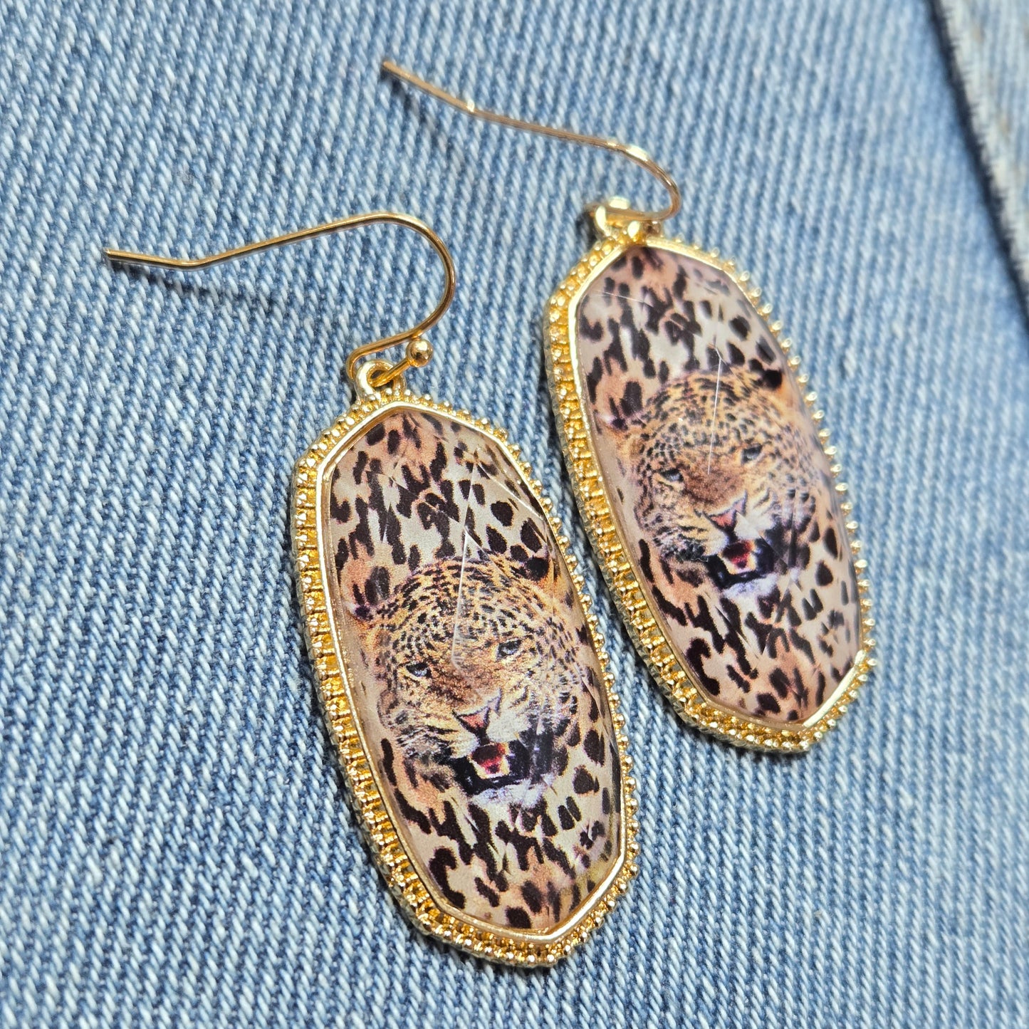 E1285 VER5342 Leopard Design Drop Dangle Earrings