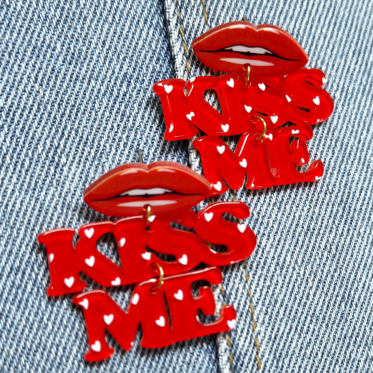 E1066 VER5759 KISS ME Design Drop Dangle earrings