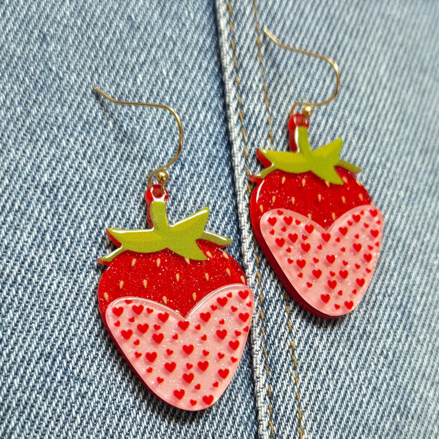 E1063 VER6292-2 Strawberry Design Drop Dangle Hook Earrings