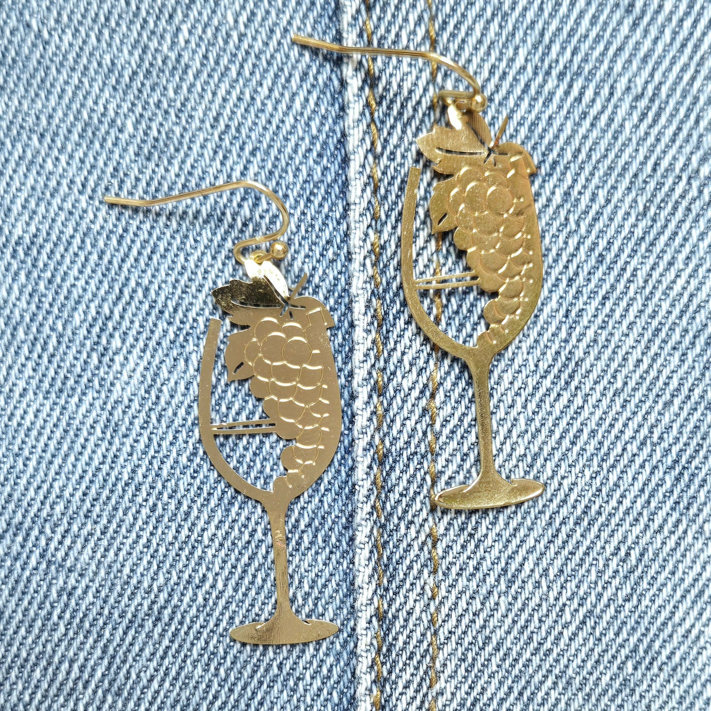 E1069 VER7519 Wine Glass Design Thin Metal Drop Dangle Earrings