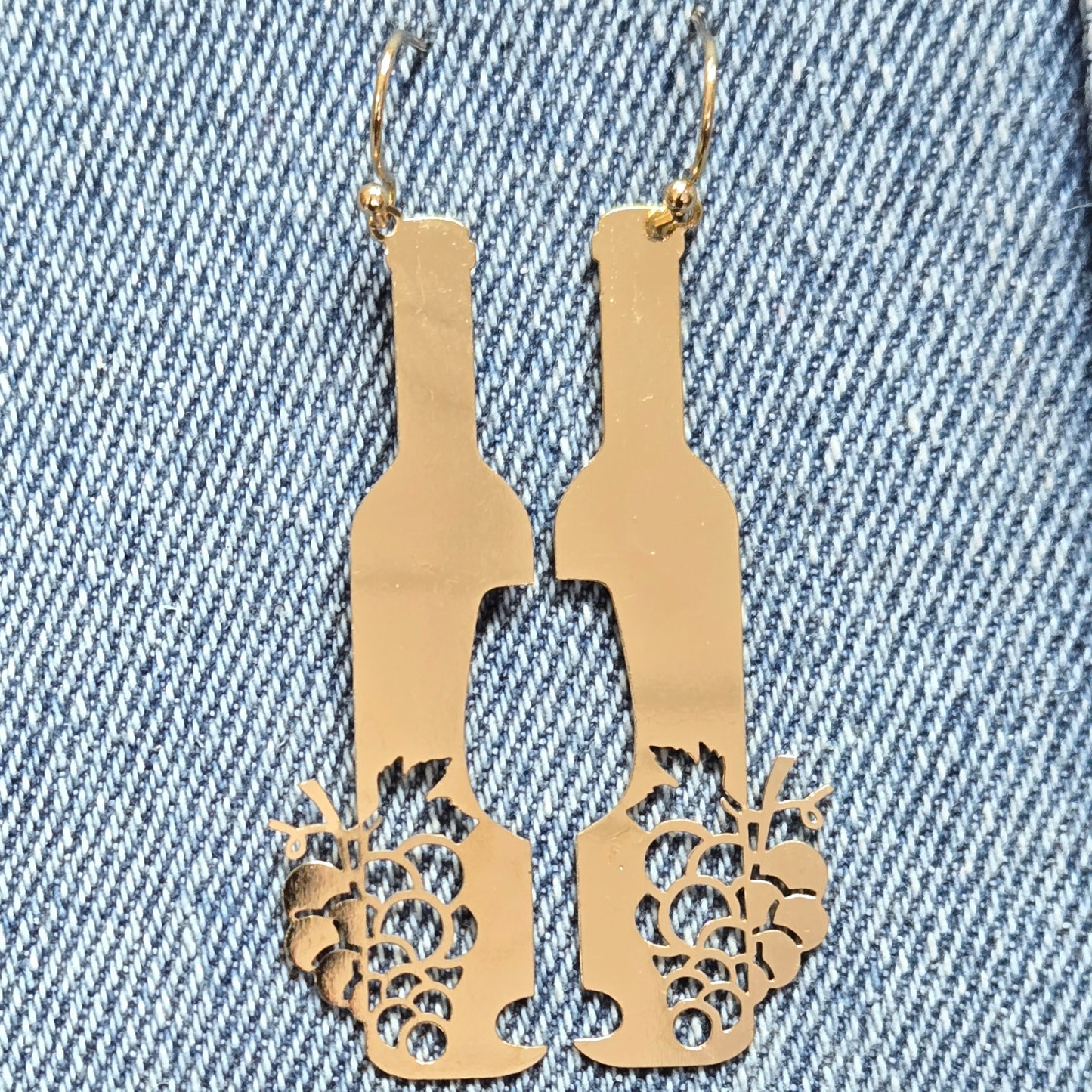 E1248 VER7522 Wine Bottle Drop Dangle Earrings