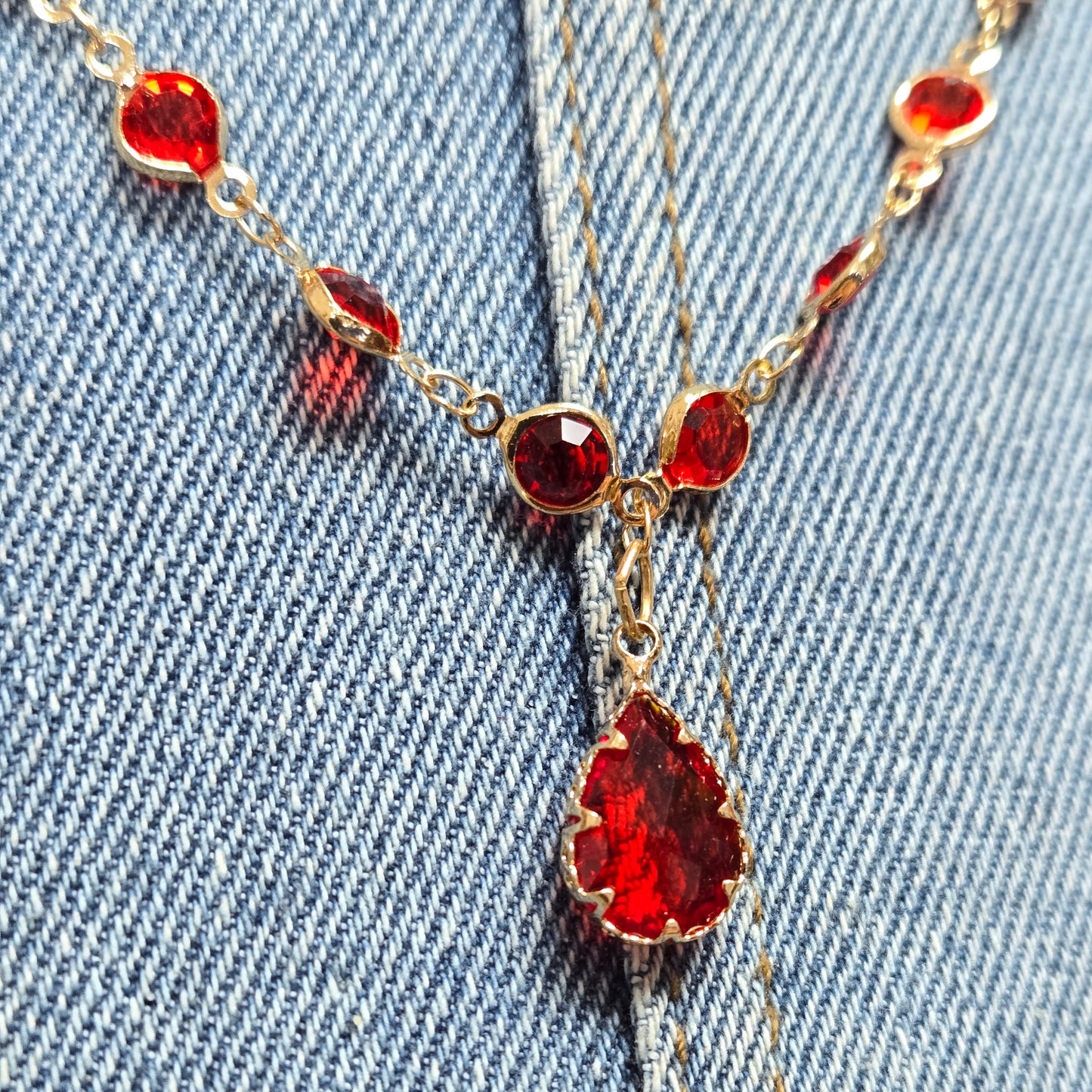N0505 YN2033 See Through Stones Deco Pendant Necklace