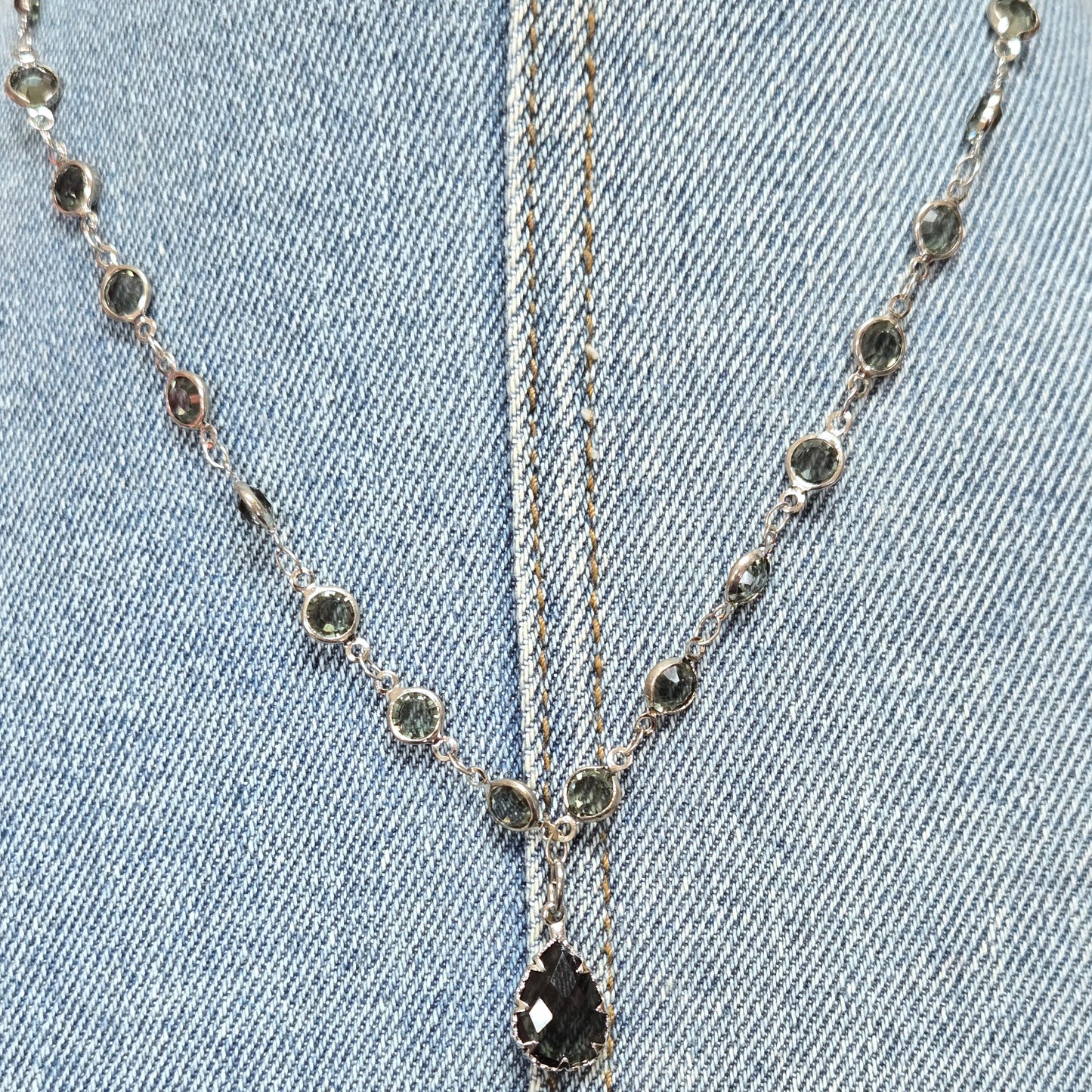 N0505 YN2033 See Through Stones Deco Pendant Necklace