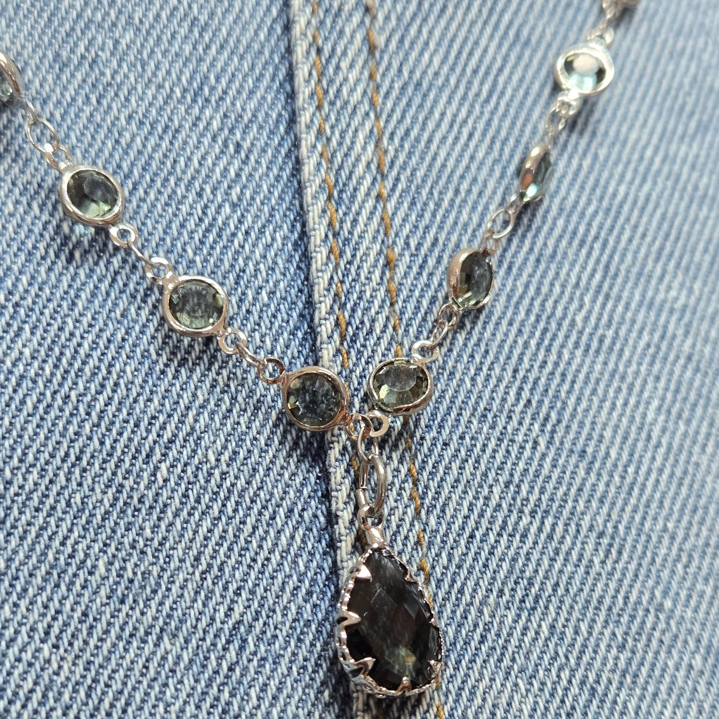 N0505 YN2033 See Through Stones Deco Pendant Necklace