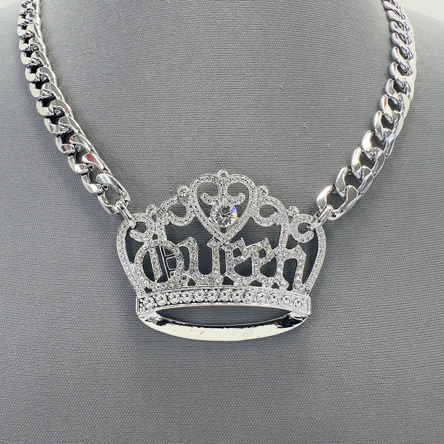 N0652 YN3715 QUEEN Necklace