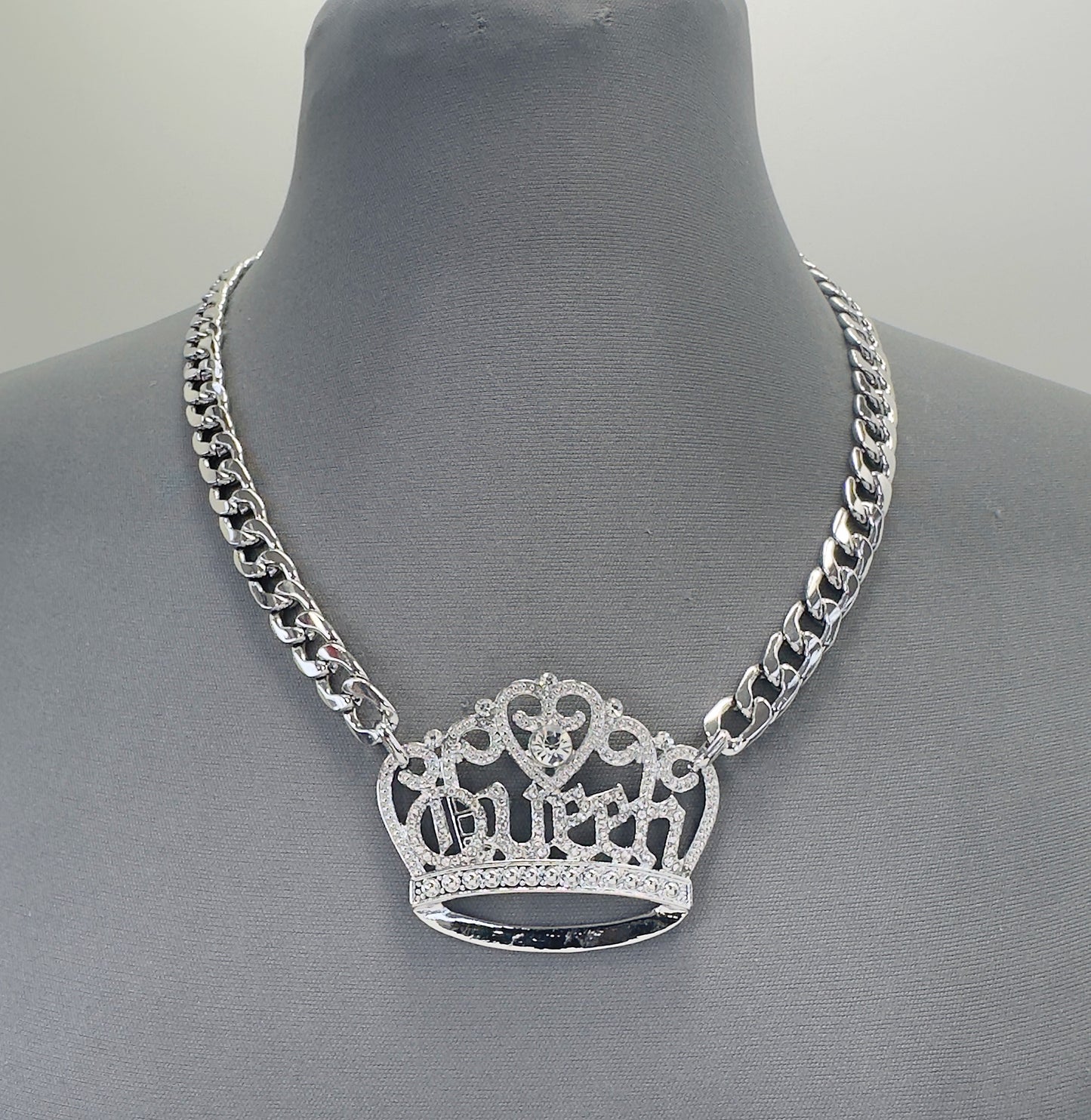 N0652 YN3715 QUEEN Necklace