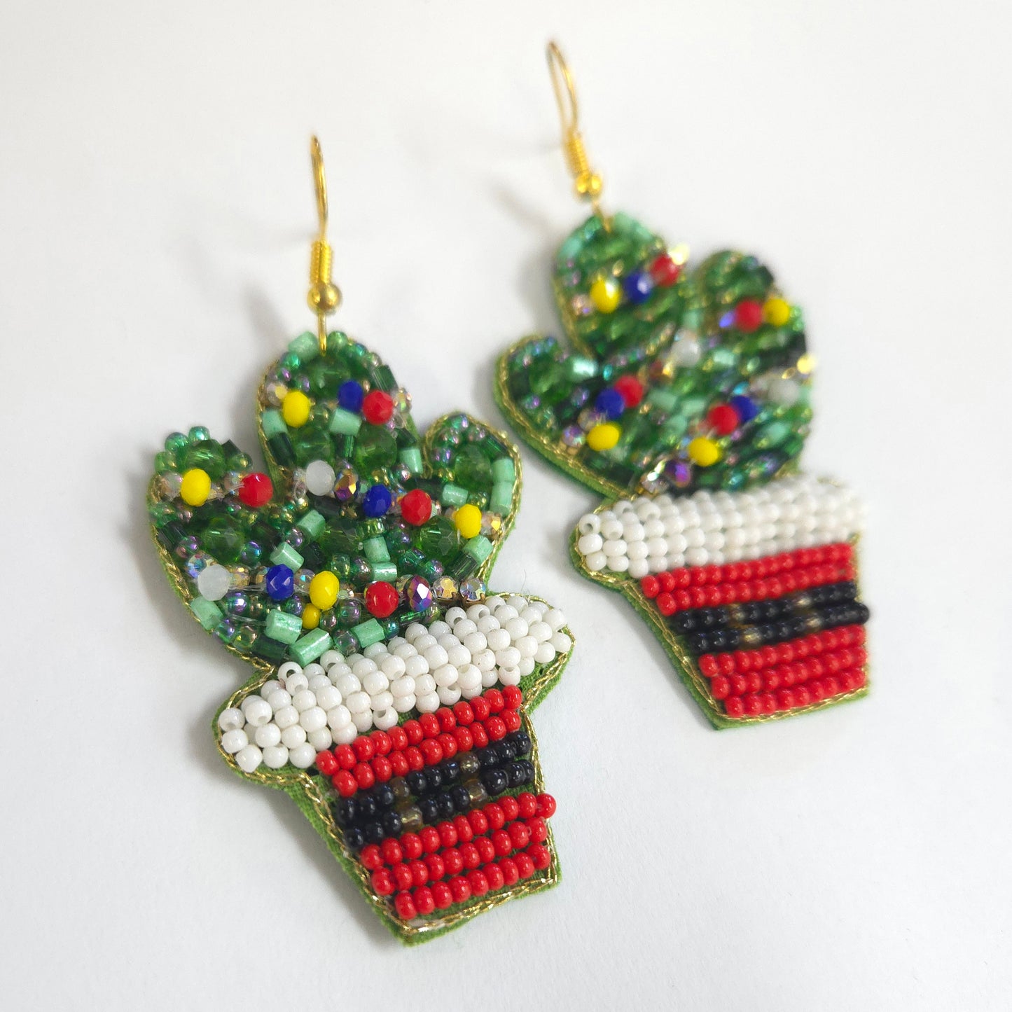 E1594 133609 Christmas Earrings