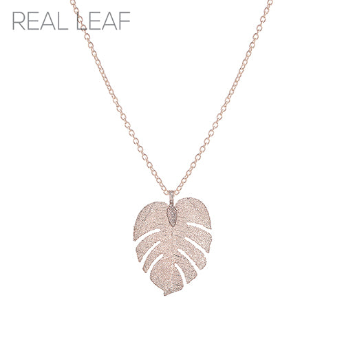 N0079 17191 Monstera Necklace