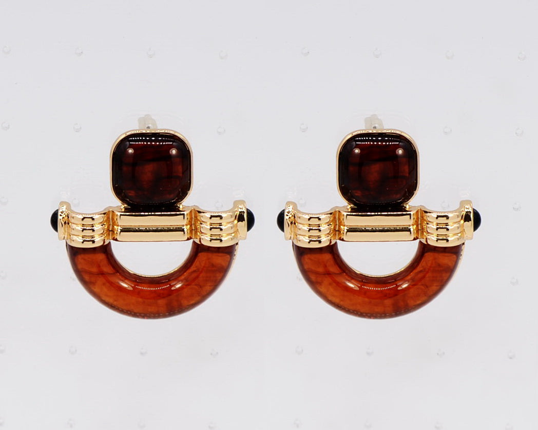 E2493 | Acrylic Horseshoe Drop Earrings | 25E6514