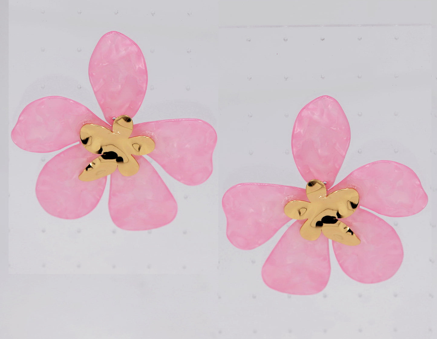 E0306 | Modern Floral Stud Earrings | 25E6701