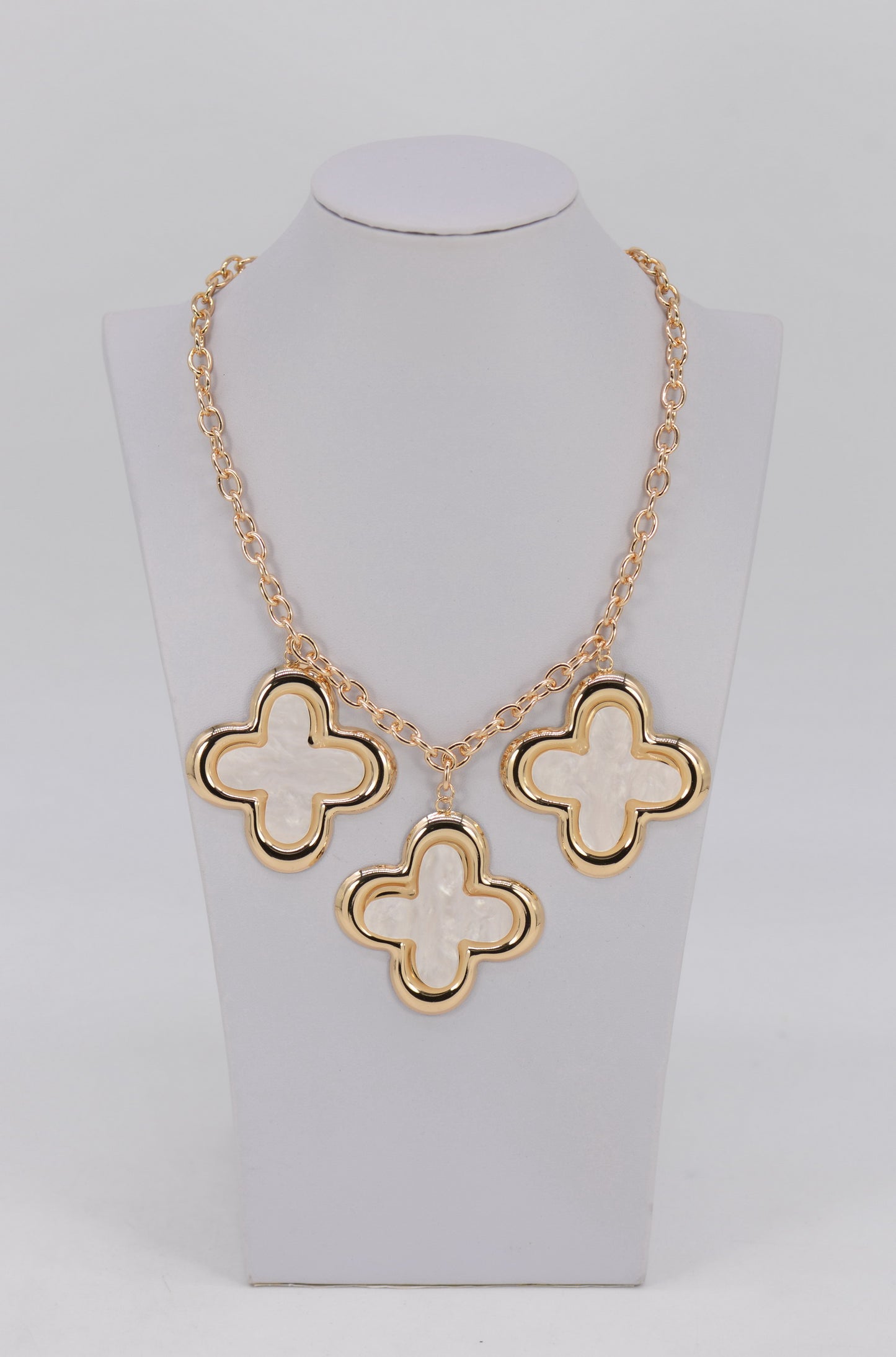 N0359 25N1529 Clover Design Triple Pendants Necklace