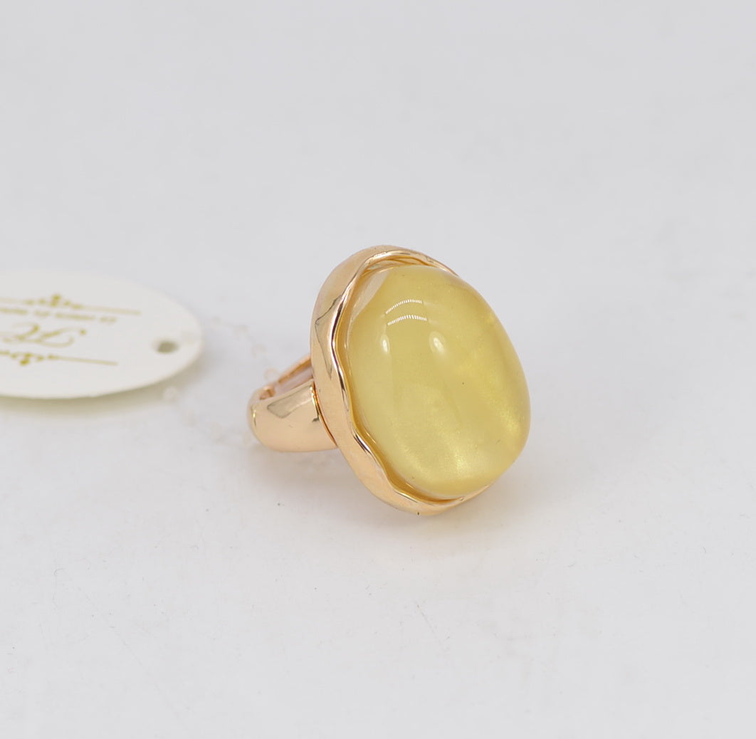 R0117 | Cabochon Oval Acrylic Ring | 25R1064