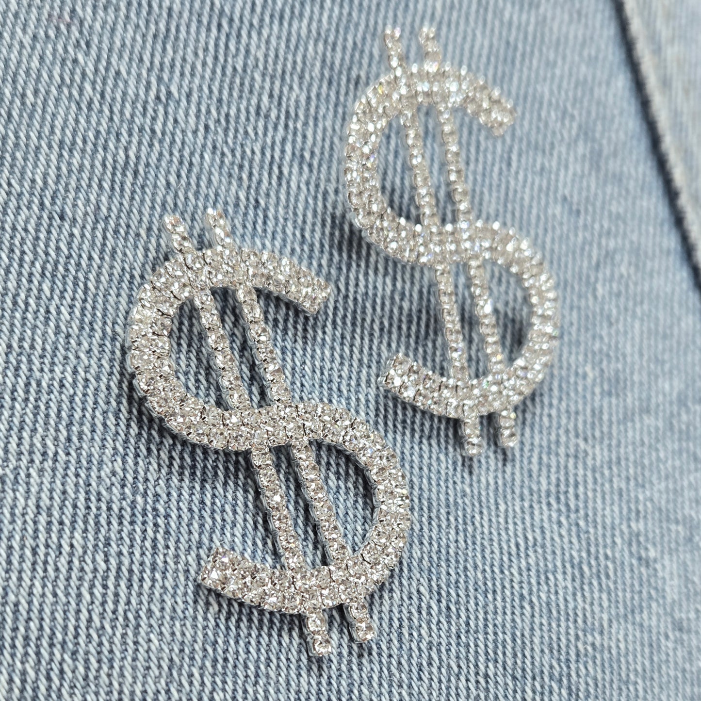 E1380 27610 Drop Post Earrings