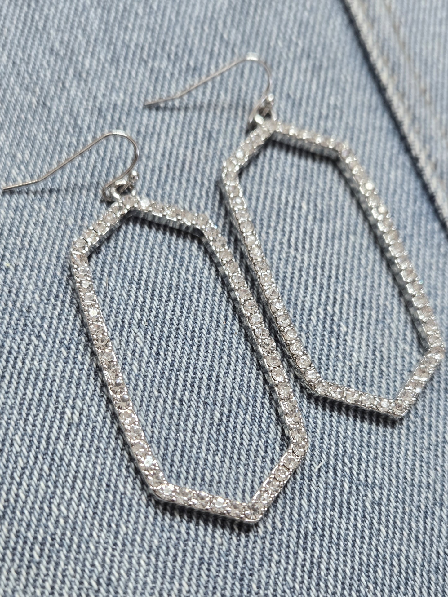 E1344 27787 Hexagon Drop Dangle Earrings