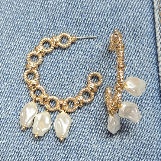 E1326 78E4243 Pearl Dangle Hoop Earrings