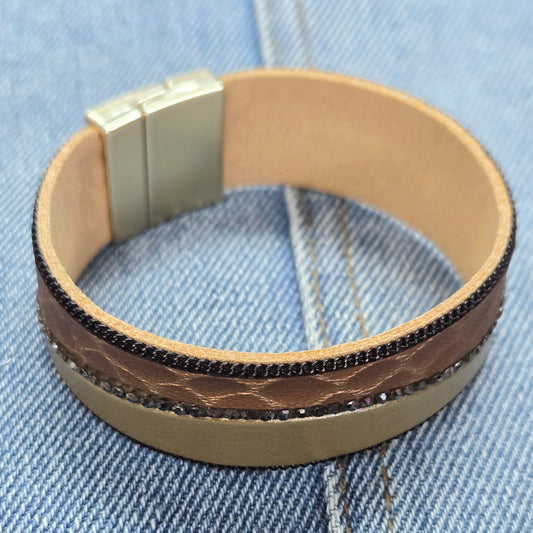 B0208 83844 Faux Leather Wrap Bracelet