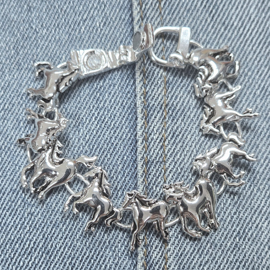 B0195 AB7279 Horse Shapes Bracelet