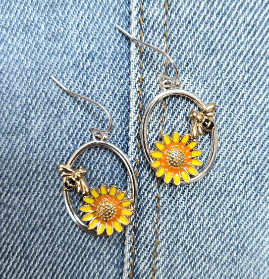 E1015 AE6408 Flower Bee Design Oval Shape Drop Dangle Earrings