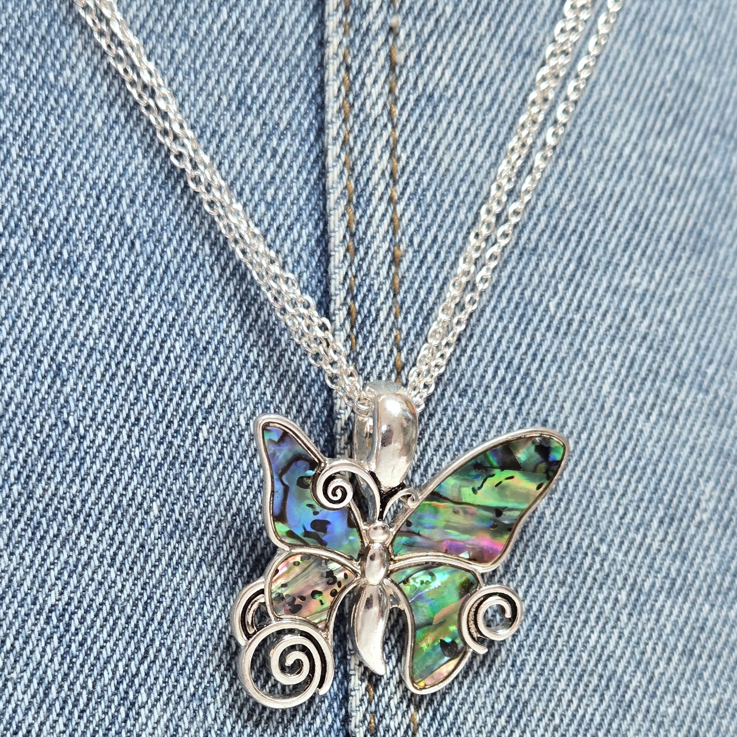 N0462 AN2588 Butterfly Shape Pendant Multi String Necklace