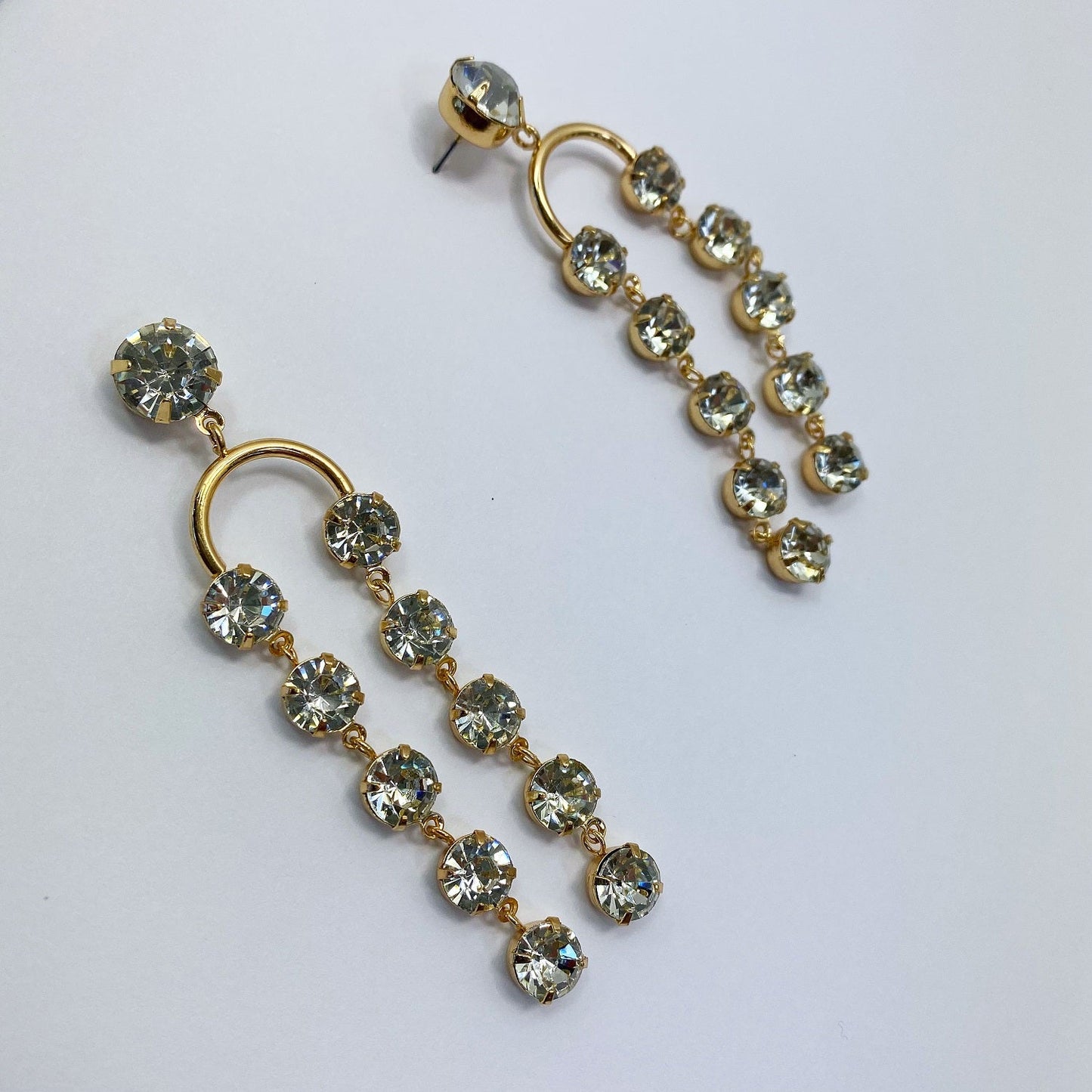 E1762 | Arch Crystal Earrings | 78E4193