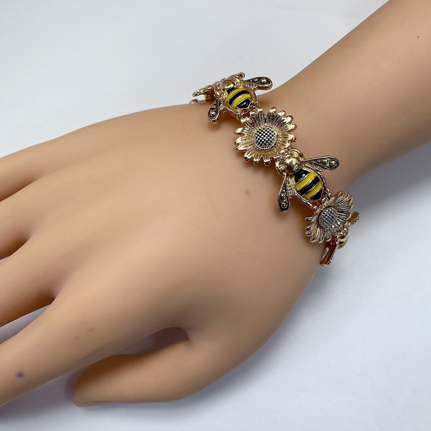 B0344 | Sunflower Bee Bracelet | QB8334