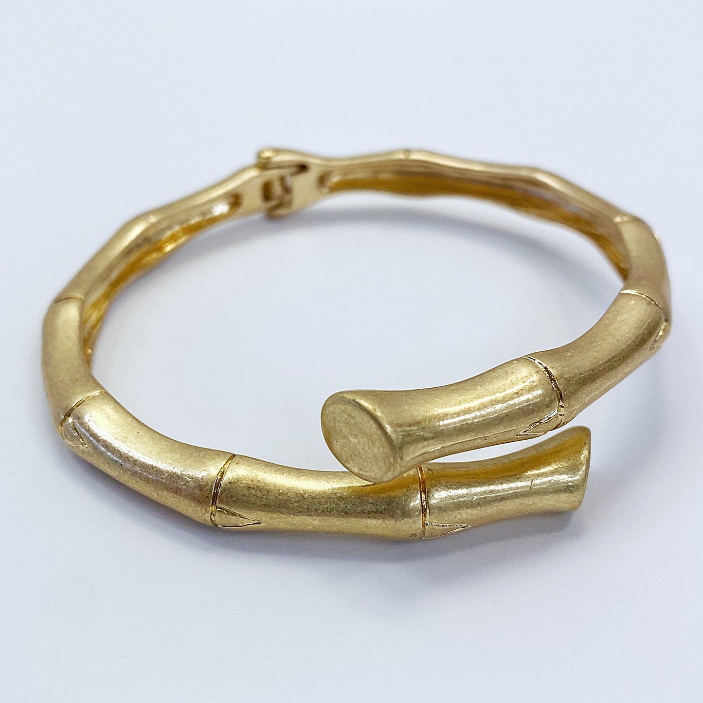 B0149 HB1785 Matte Colored Bamboo Designed Metal Bracelet