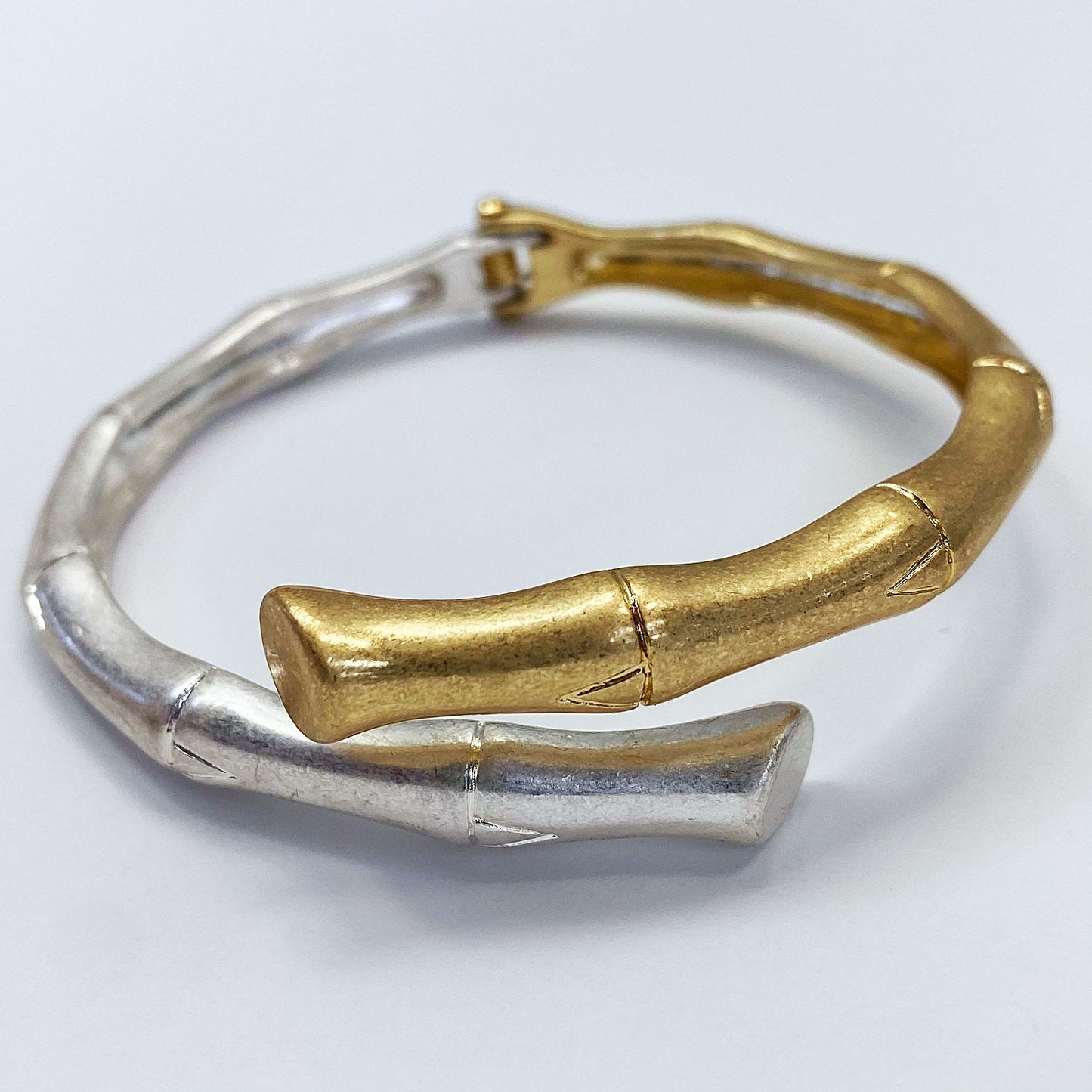 B0149 HB1785 Matte Colored Bamboo Designed Metal Bracelet