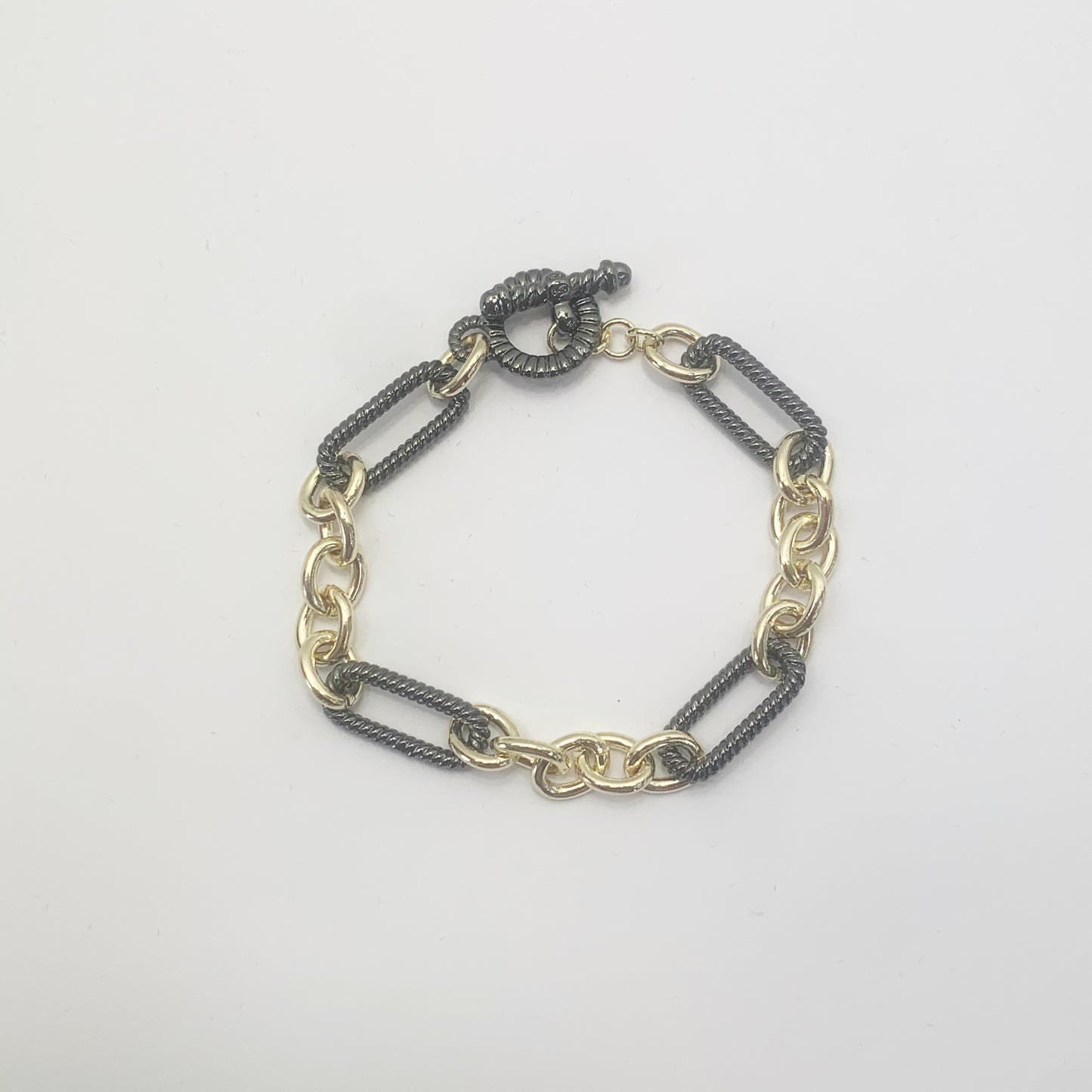 B3033 BR9058
