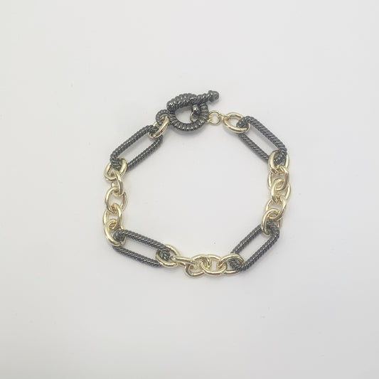 B3033 BR9058