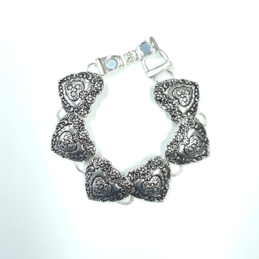 B0313 BB01659 HEART Bracelet