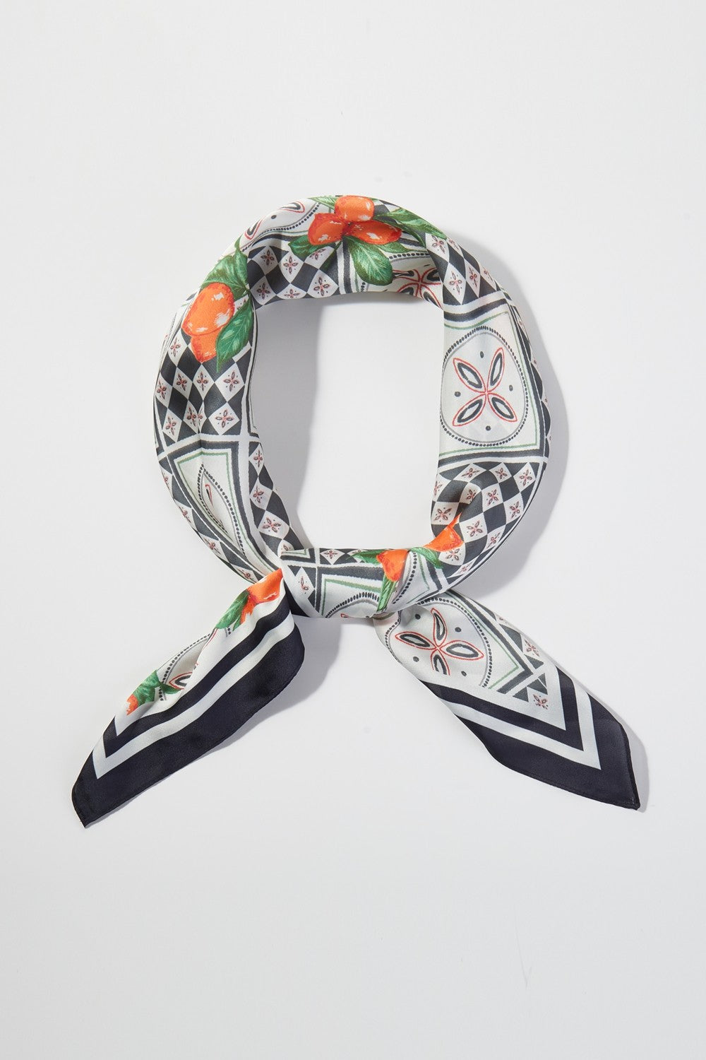 SS | Classic Graphic Neck Scarf | BS0132