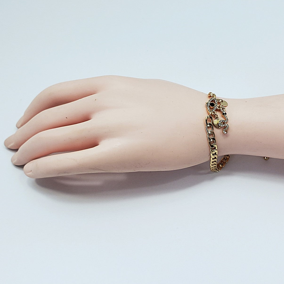 B0232 | Minimal Charm Chain Bracelet | CB1054