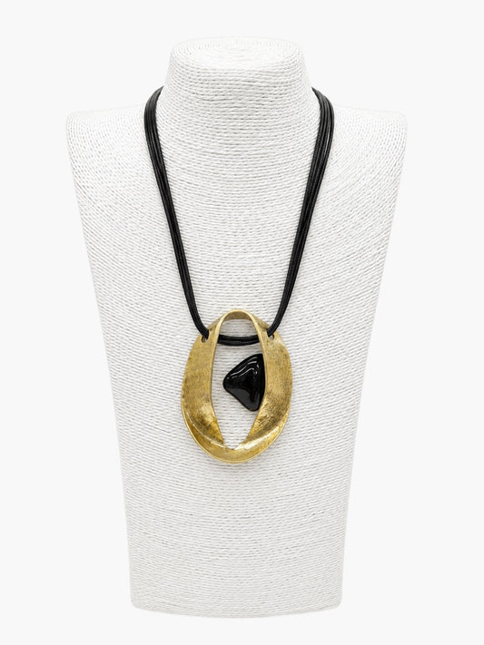 Hammered Metal Pendant Necklace | N5367