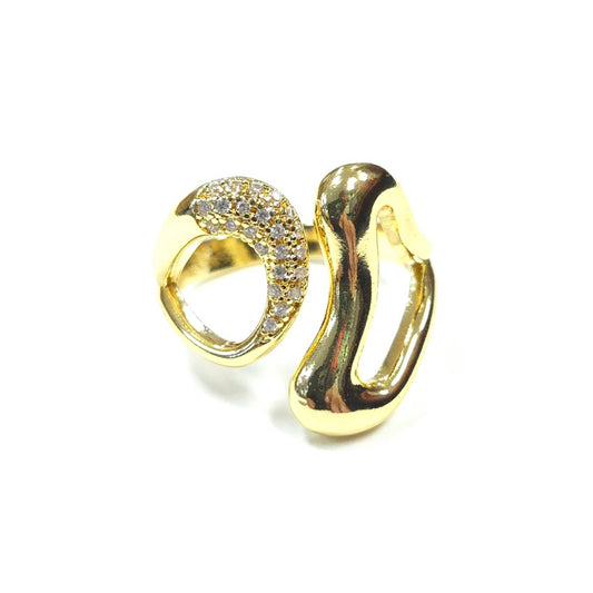 Gold ring with a white background