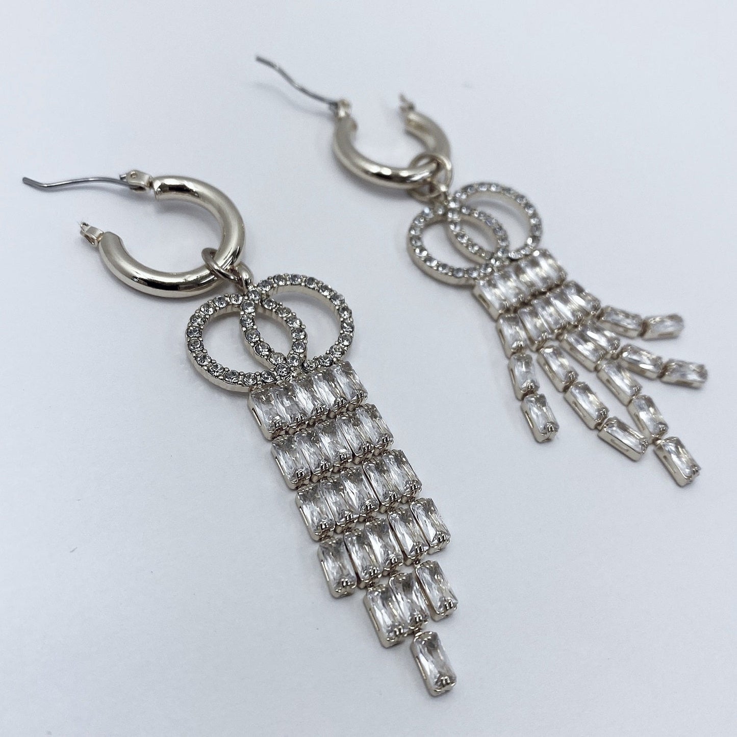 E1770 | Crystal Cascade Earrings | 25E2209