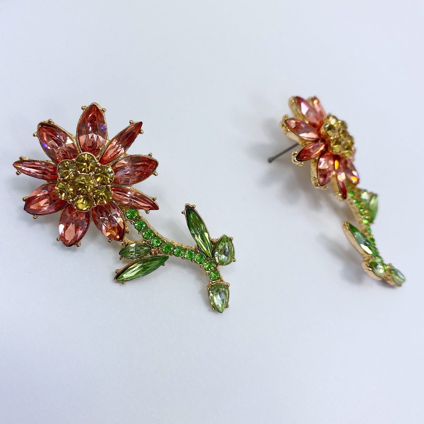 E1959 | Crystal Flower Earrings | 25E1312