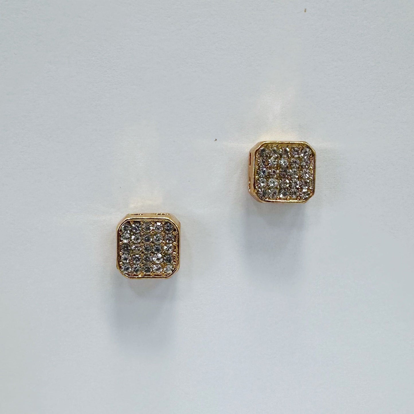 E1454 KE3417 Stud Earrings
