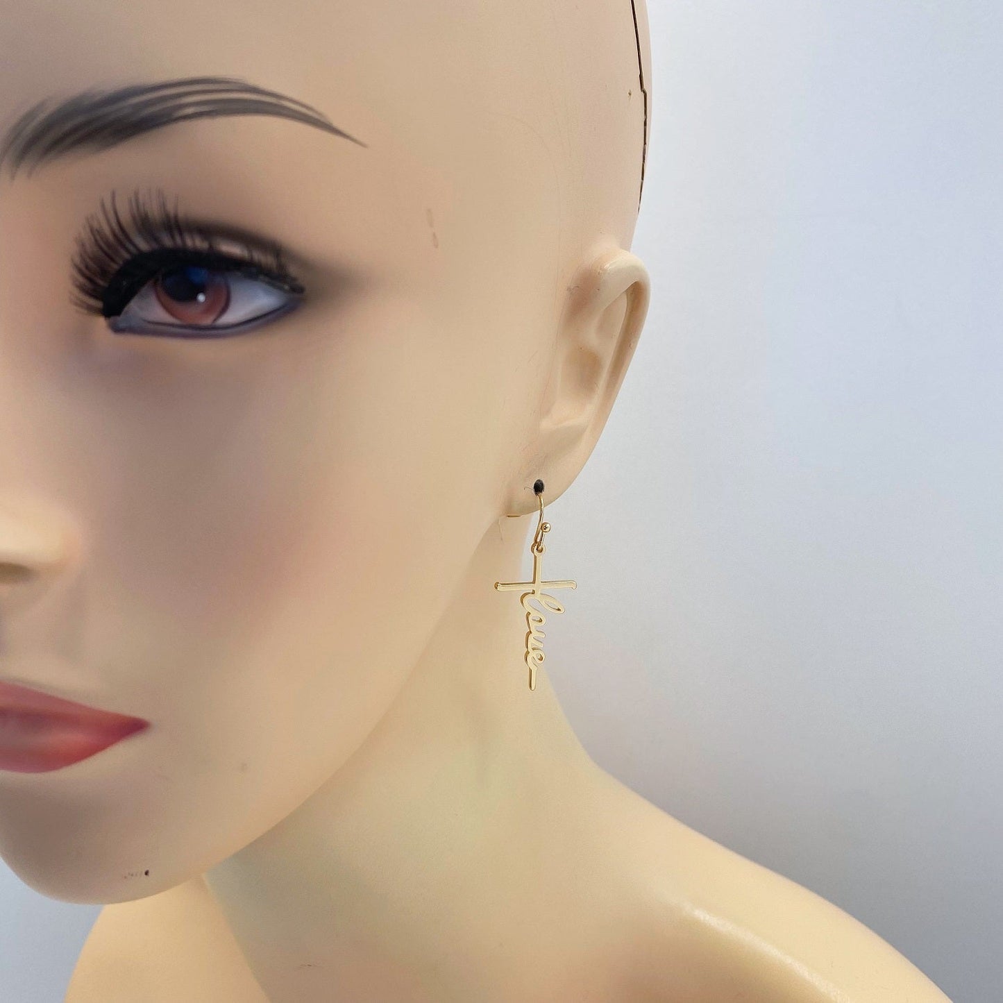 E0842 27815 LOVE Design Drop Dangle Hook Earrings