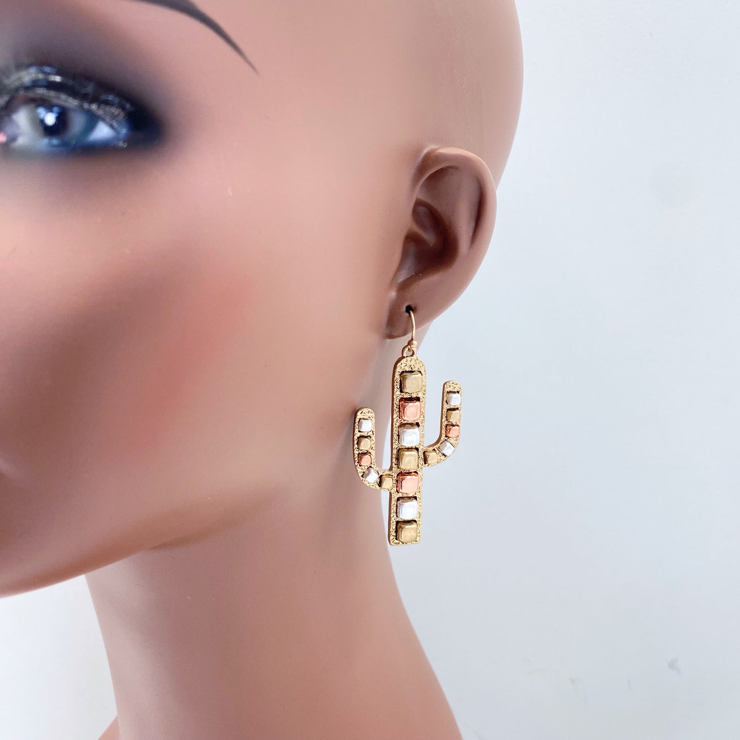 E0925 AE5180 Western Desert Cactus Shape Drop Dangle Hook Earrings