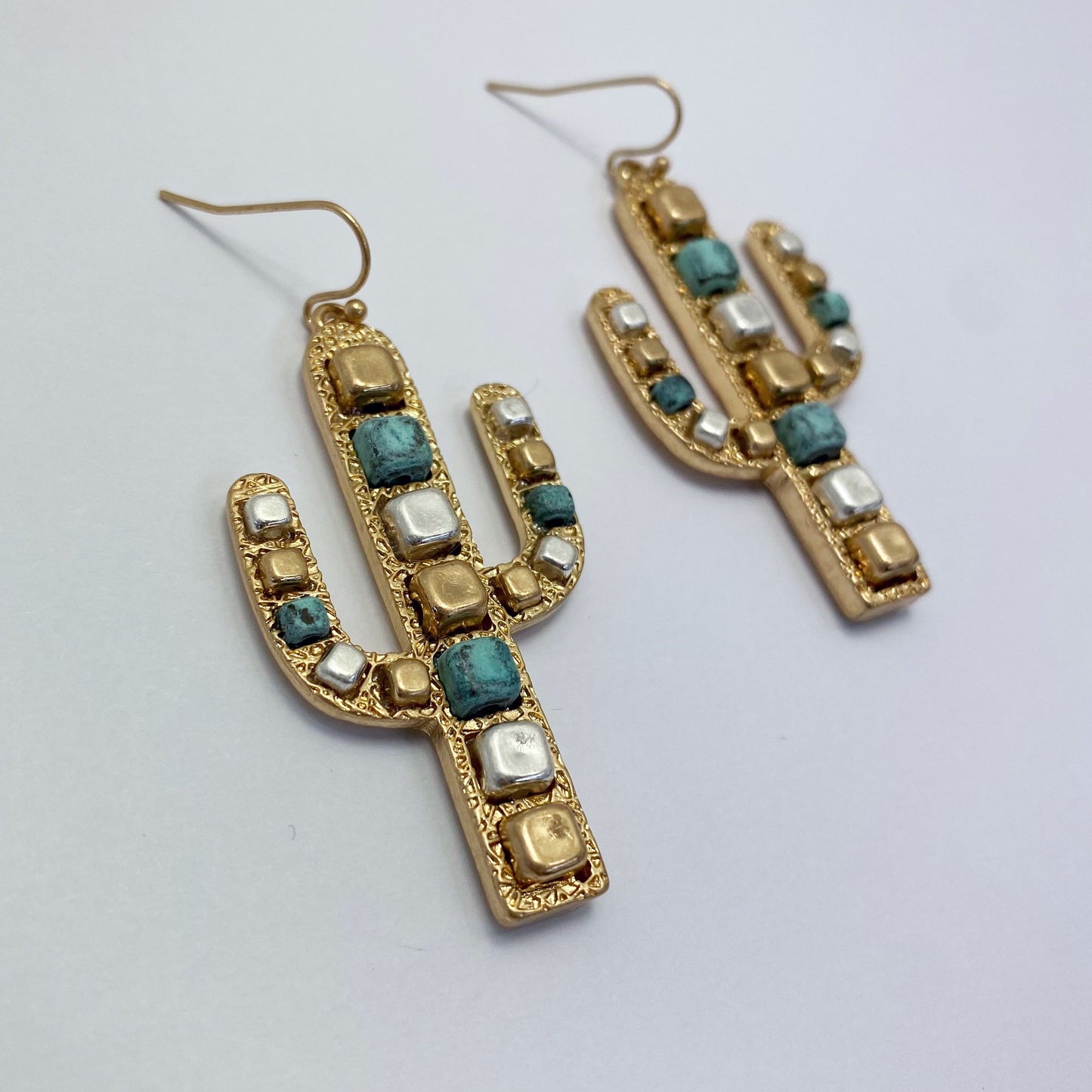 E0925 AE5180 Western Desert Cactus Shape Drop Dangle Hook Earrings
