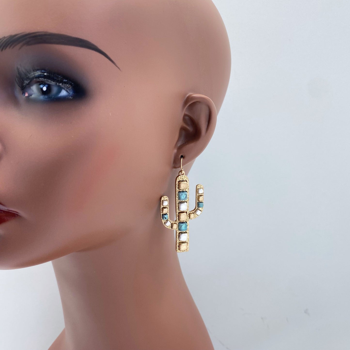 E0925 AE5180 Western Desert Cactus Shape Drop Dangle Hook Earrings