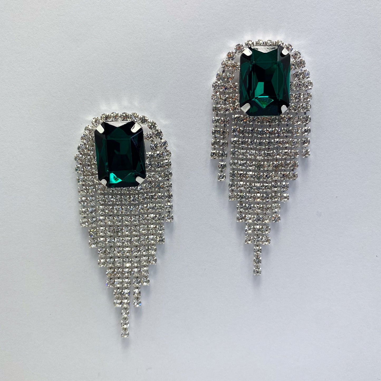 E1411 27895 Drop Dangle Post Earrings