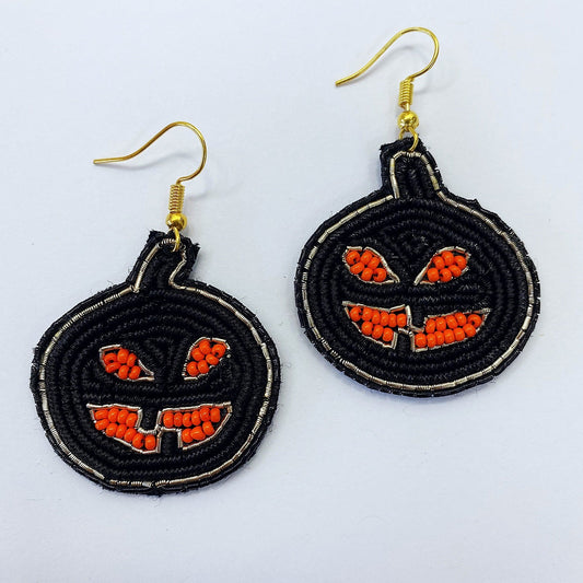 E1553 133511 Halloween dangle Earrings