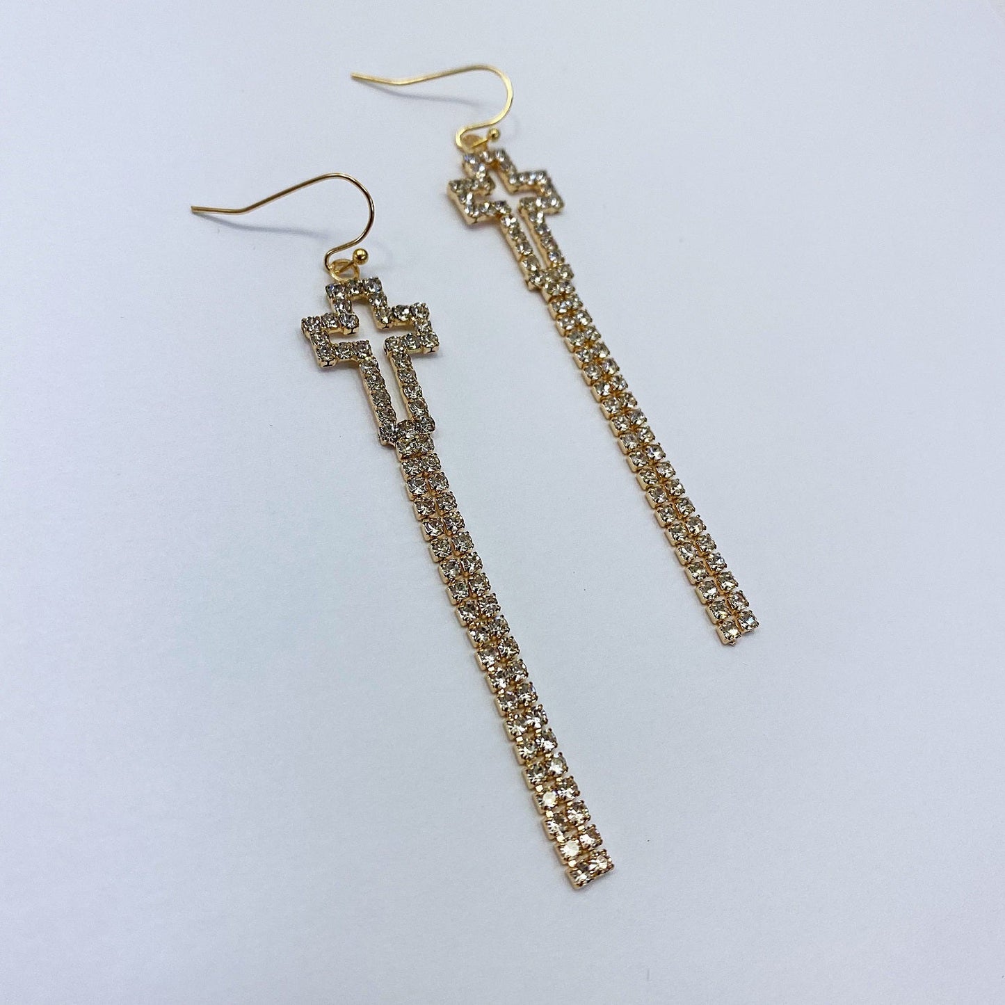 E1385 27339 Cross Tassel Dangle Earrings