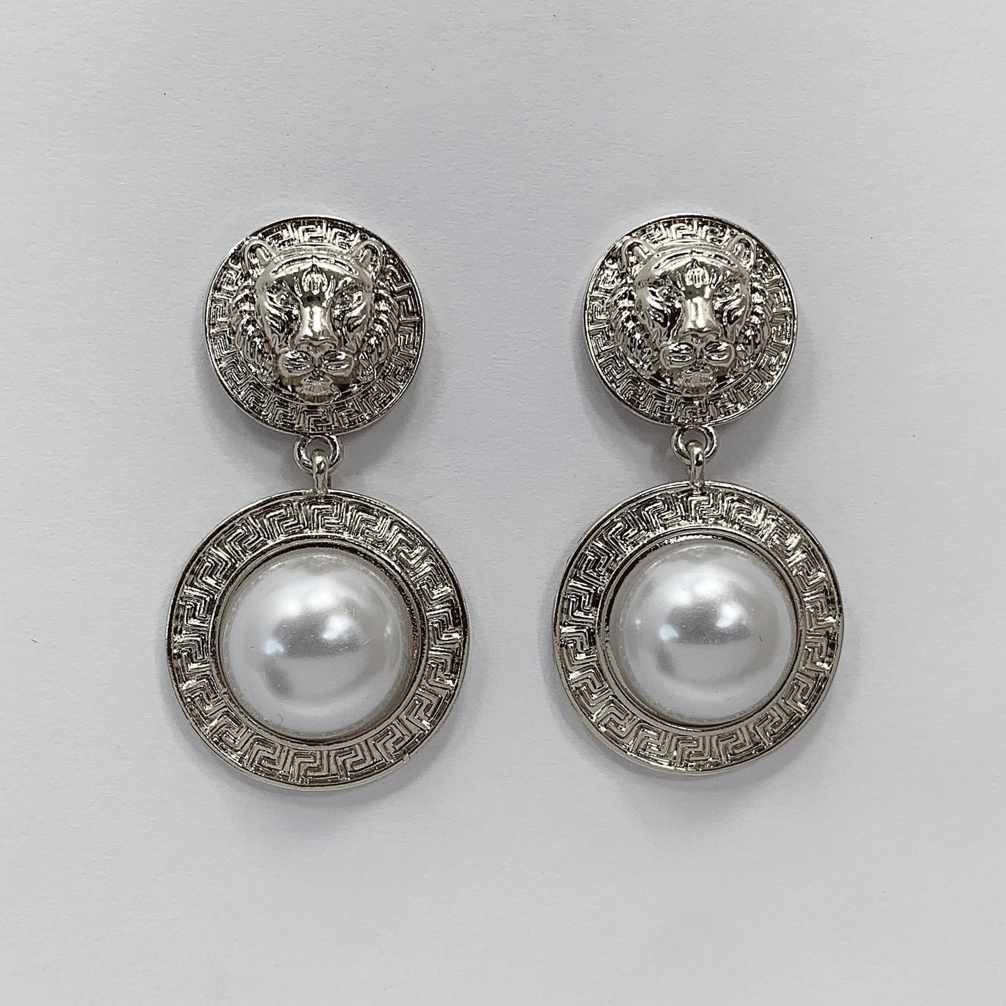 E1036 25E1980 Animal Lion Design Drop Dangle Post Earrings