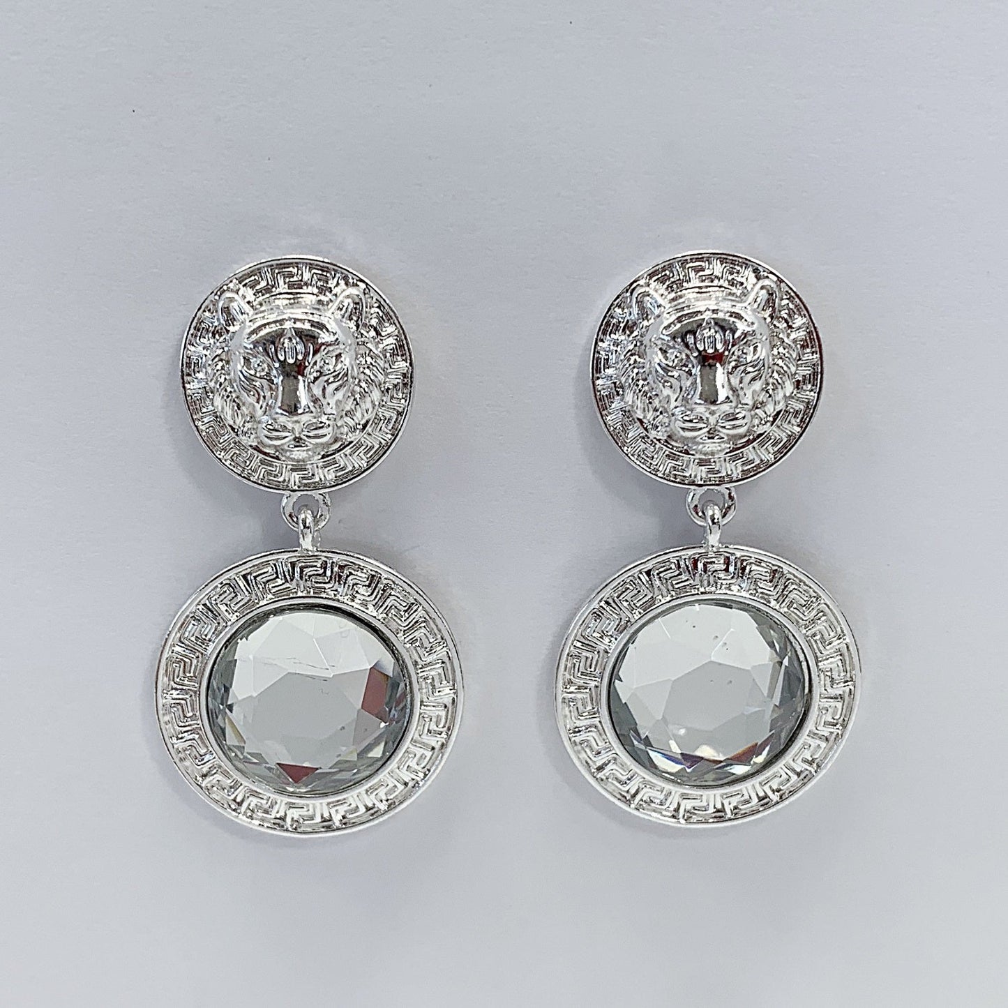 E1036 25E1980 Animal Lion Design Drop Dangle Post Earrings