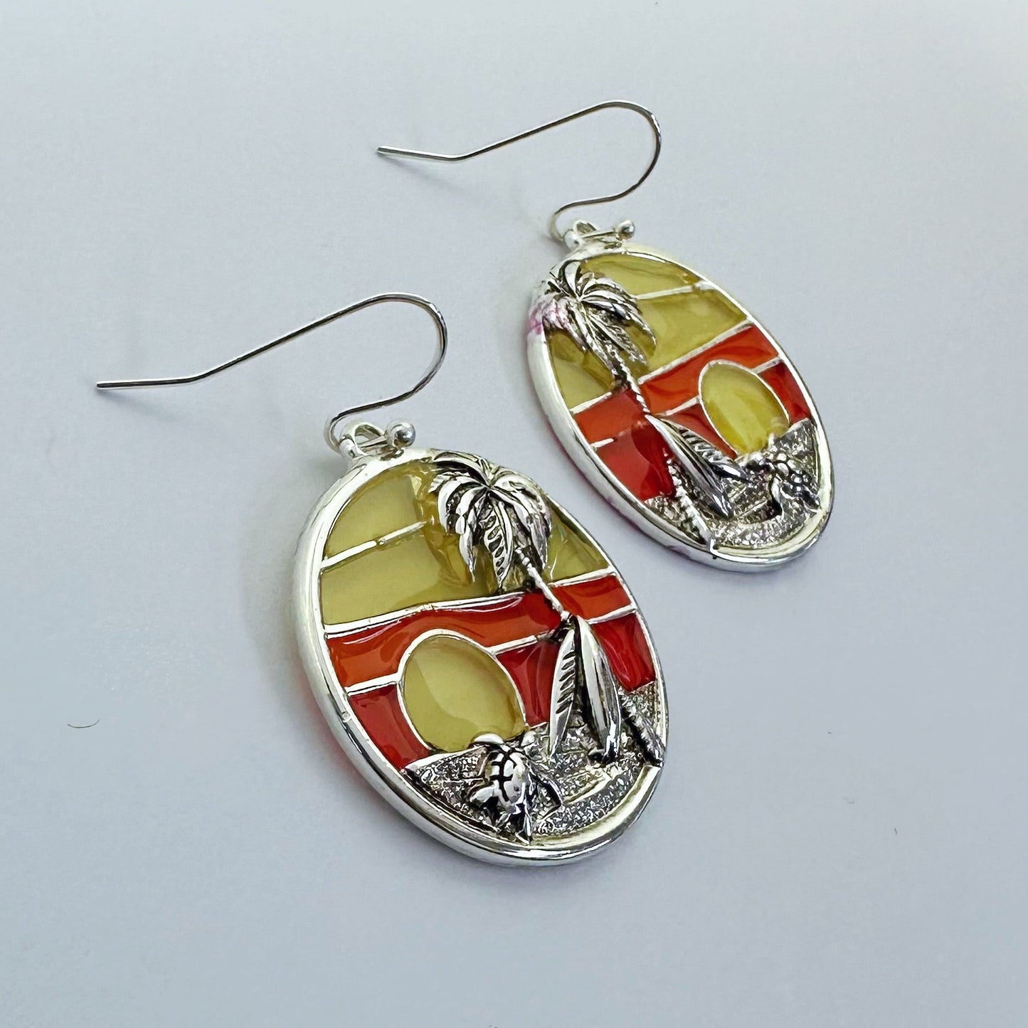 E0964 AE6972 Palm Tree Beach Sun Design Circle Shape Drop Dangle Hook Earrings