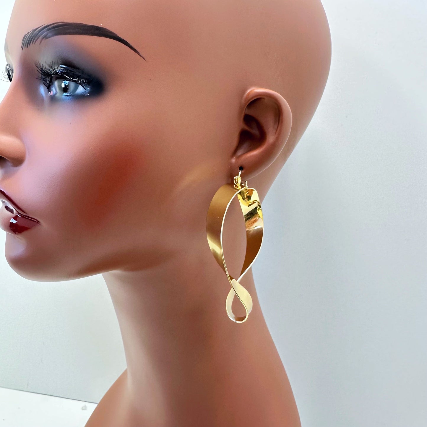 E1705 KE4275 Twisted Hoop Earrings